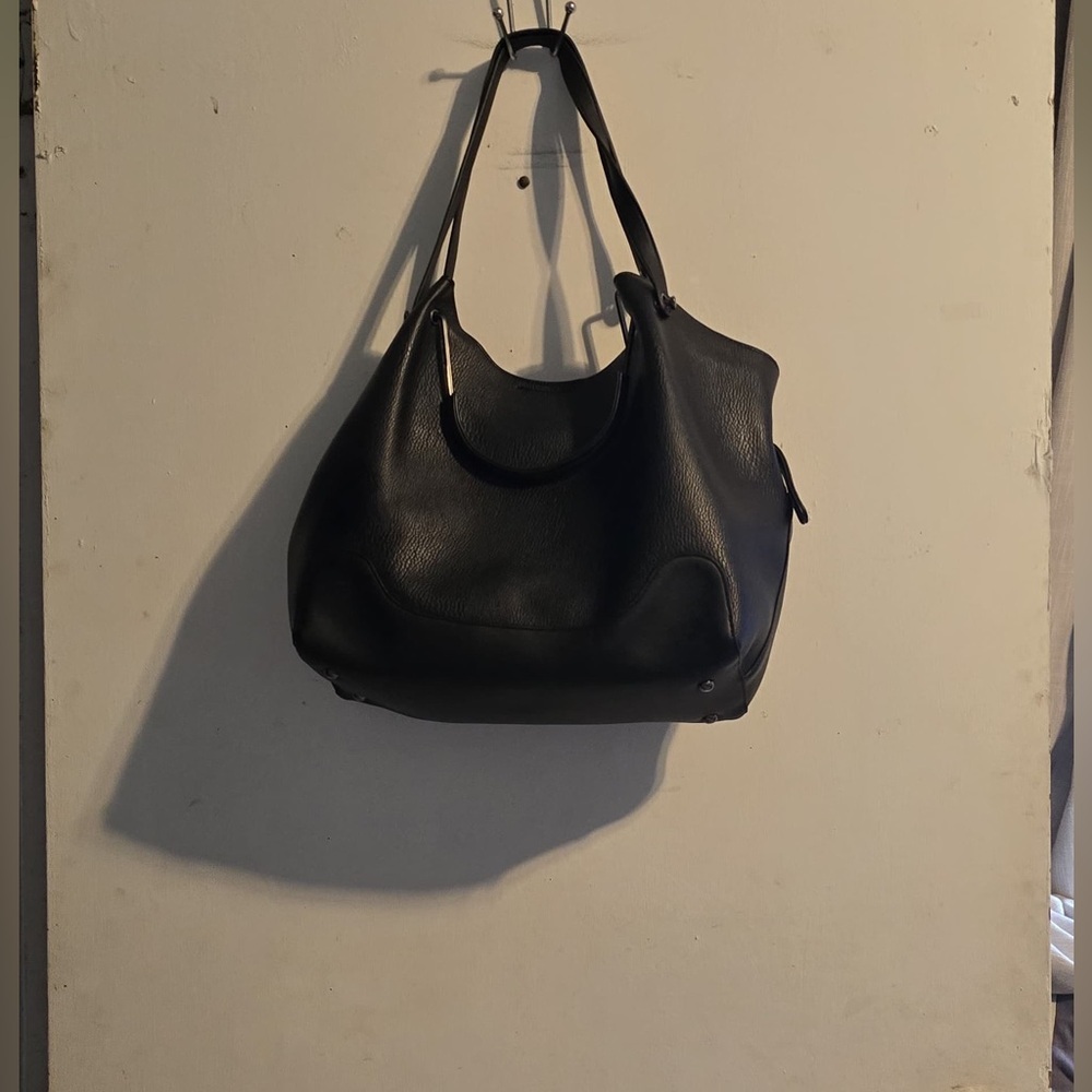 Sondra Roberts Black Leather Tote Bag - Picture 2 of 16